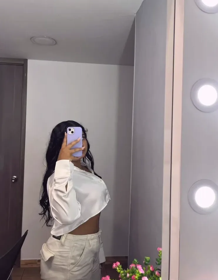 Yasmina, 22 años